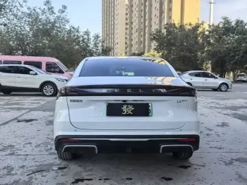 2025 Geely Galaxy L6 с пробегом 7 000 км