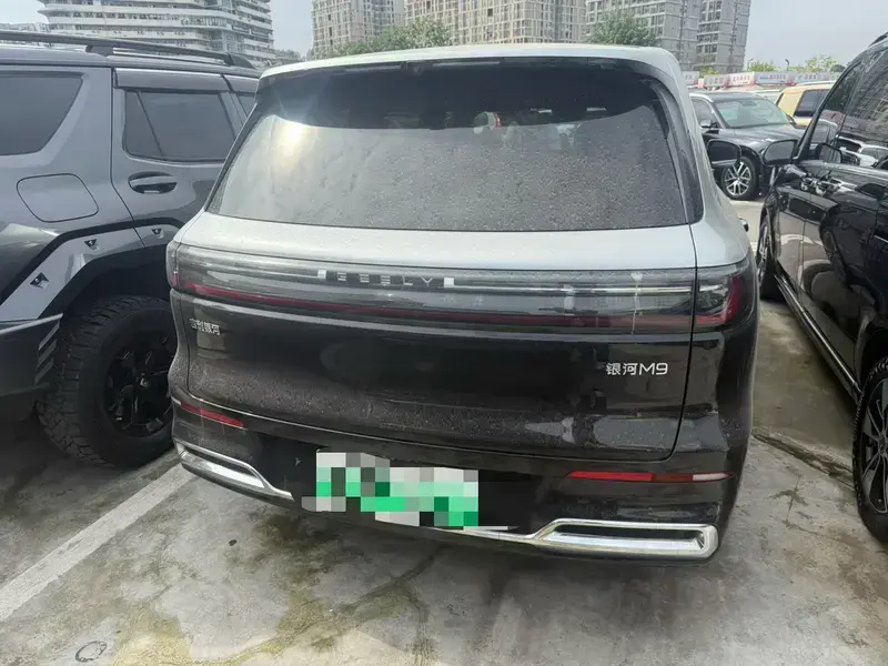 2025 Geely Galaxy M9 с пробегом 10 000 км
