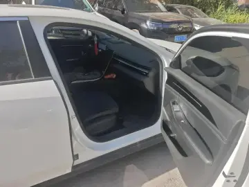 2024 Geely Galaxy L6 с пробегом 46 000 км