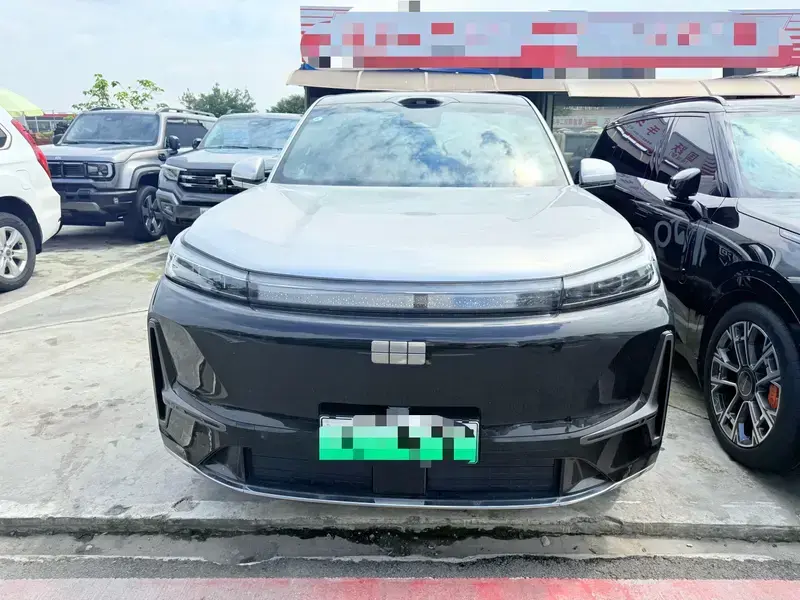 2025 Geely Galaxy M9 с пробегом 10 000 км