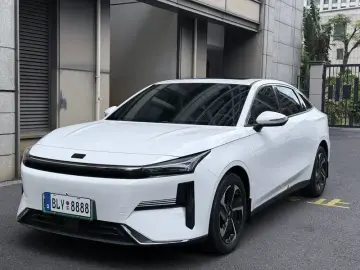 Geely Galaxy L6