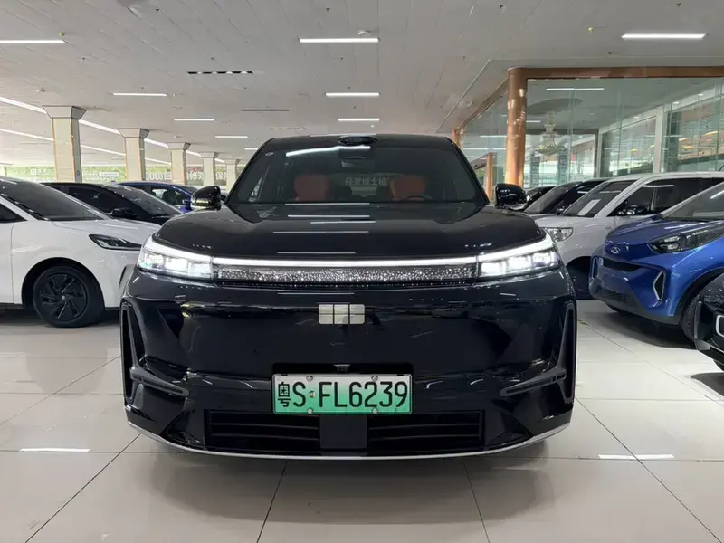 2025 Geely Galaxy M9 с пробегом 10 000 км