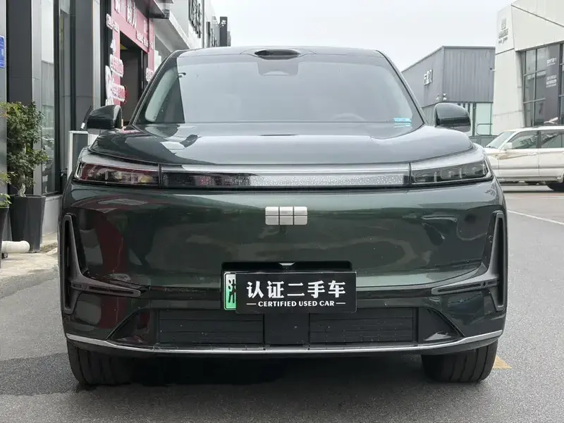 2025 Geely Galaxy M9 с пробегом 29 000 км