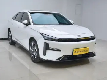2024 Geely Galaxy L6 с пробегом 56 900 км