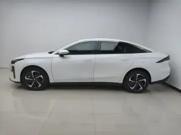 2024 Geely Galaxy L6 с пробегом 56 900 км