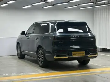 2025 Geely Galaxy M9 с пробегом 36 500 км