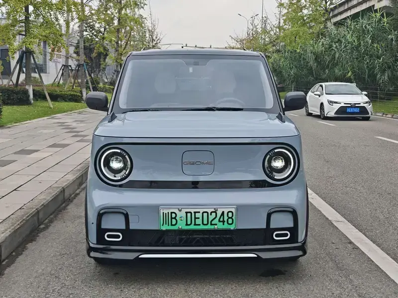 2025 Geely Panda с пробегом 10 000 км