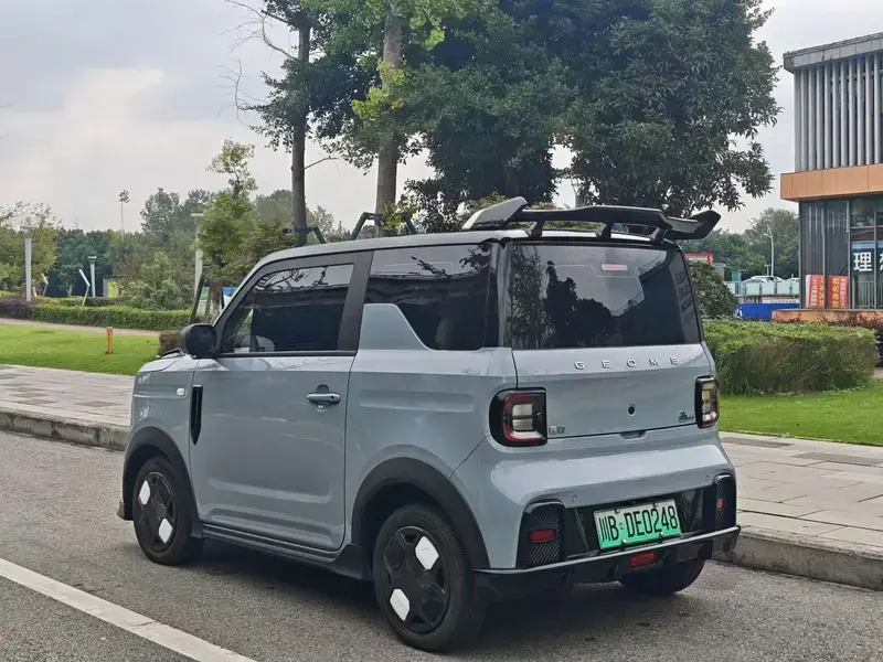 2025 Geely Panda с пробегом 10 000 км