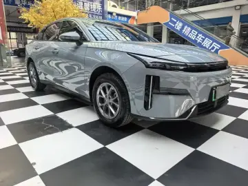 2025 Geely Galaxy L6 с пробегом 5 000 км