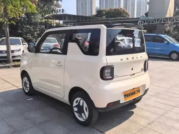2025 Geely Panda с пробегом 100 км