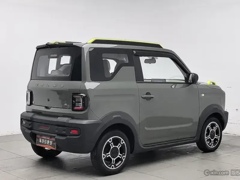 2025 Geely Panda с пробегом 4 500 км