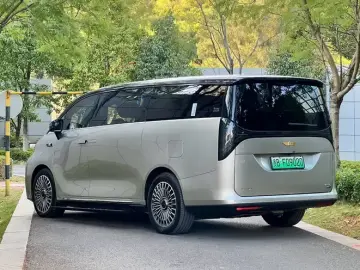 2026 Geely Galaxy V900 с пробегом 2 800 км