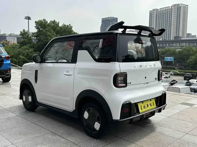 2026 Geely Panda с пробегом 100 км