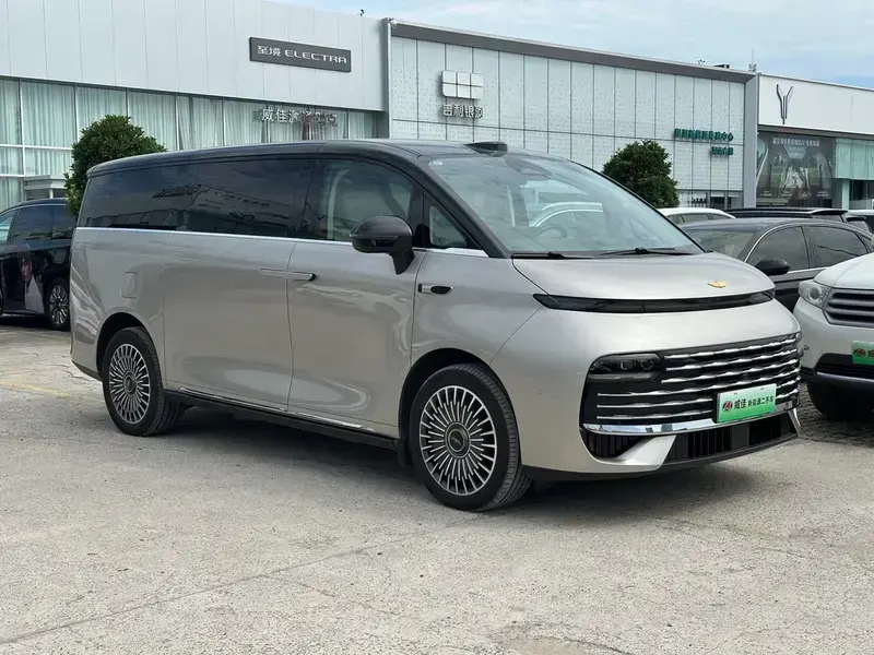 2026 Geely Galaxy V900 с пробегом 9 200 км