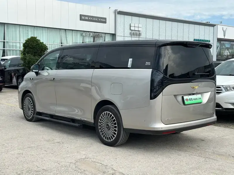 2026 Geely Galaxy V900 с пробегом 9 200 км