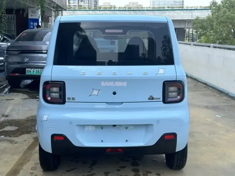 2024 Geely Panda с пробегом 30 000 км