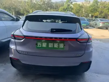 2022 Geely Geometry M6 с пробегом 80 000 км