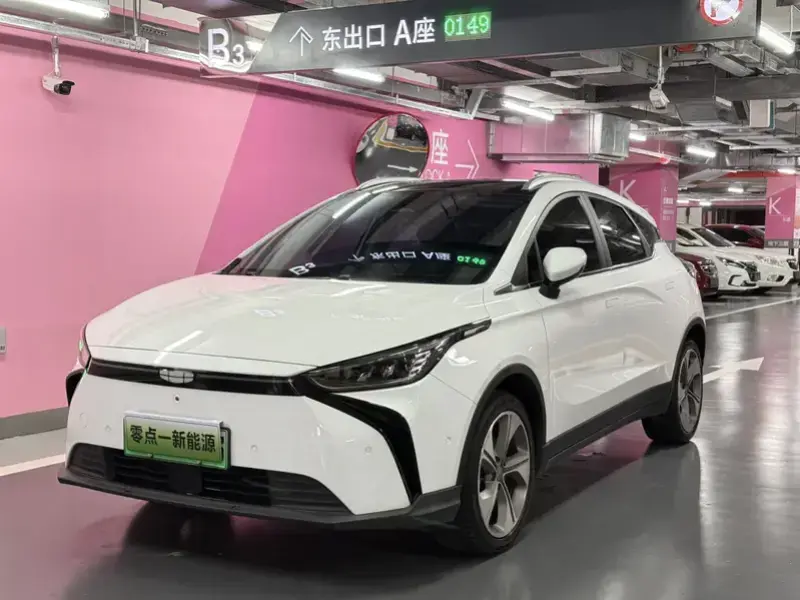 2022 Geely Geometry M6 с пробегом 63 000 км