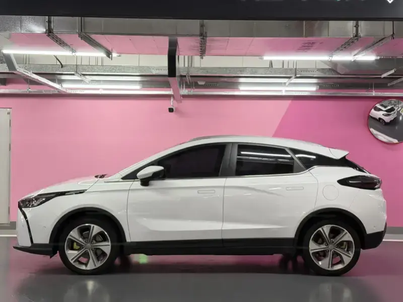 2022 Geely Geometry M6 с пробегом 63 000 км