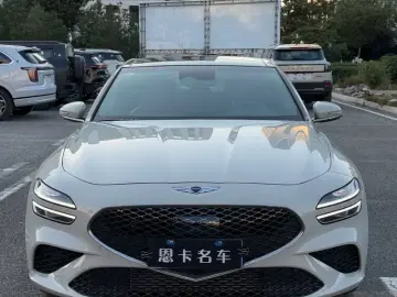 2024 Genesis G70 с пробегом 10 000 км