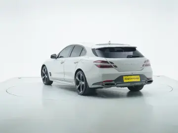 2024 Genesis G70 с пробегом 5 900 км