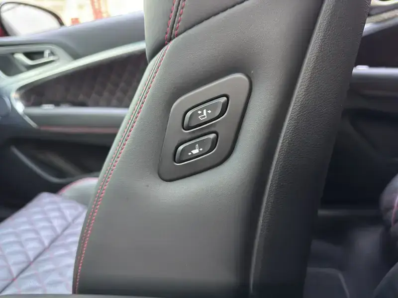 2021 Genesis G70 с пробегом 24 000 км