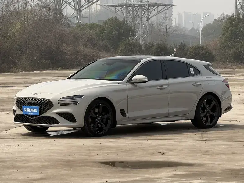 2024 Genesis G70 с пробегом 7 800 км