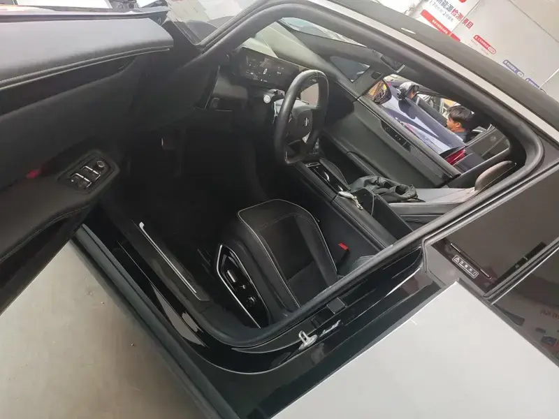 2021 HiPhi X с пробегом 49 000 км
