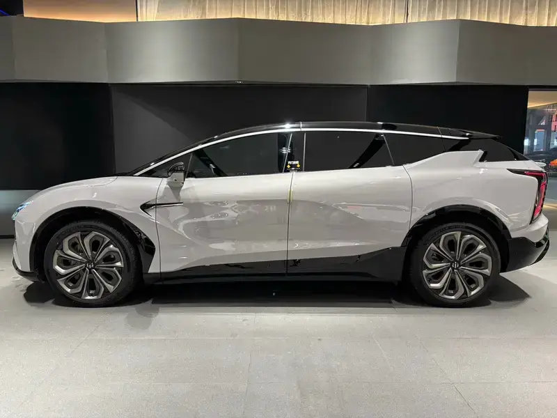 2021 HiPhi X с пробегом 18 200 км