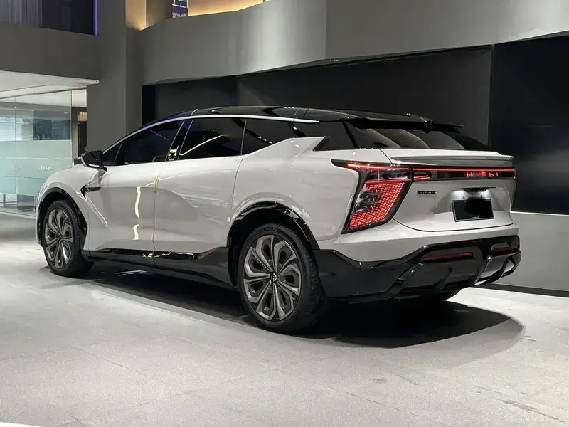 2021 HiPhi X с пробегом 18 200 км