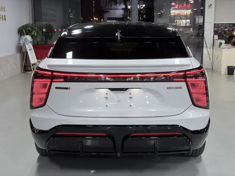 2022 HiPhi X с пробегом 74 000 км
