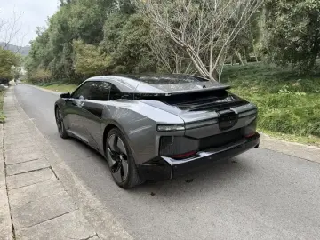 2023 HiPhi Z с пробегом 43 000 км