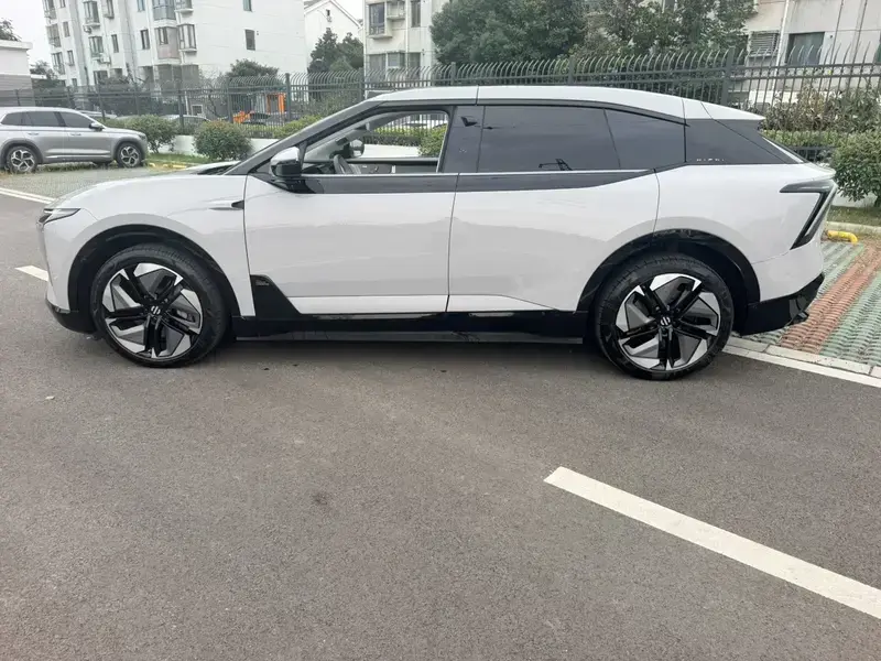 2023 HiPhi Y с пробегом 24 000 км
