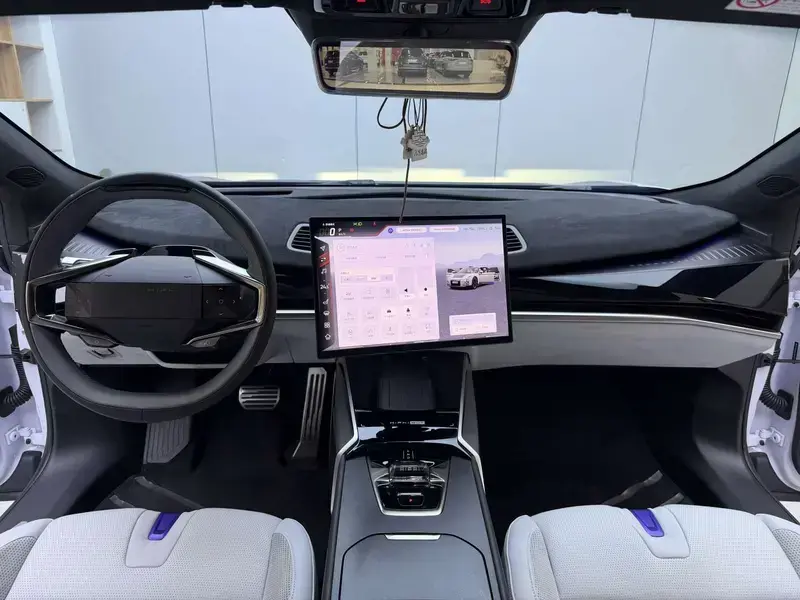 2023 HiPhi Z с пробегом 52 000 км