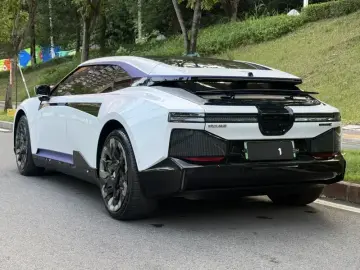 2023 HiPhi Z с пробегом 12 000 км