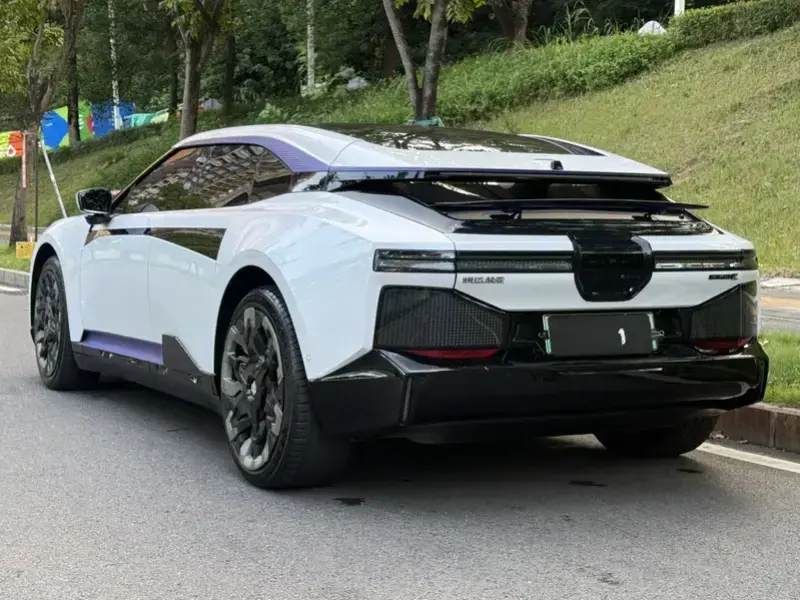 2023 HiPhi Z с пробегом 12 000 км