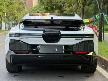 2023 HiPhi Z с пробегом 12 000 км