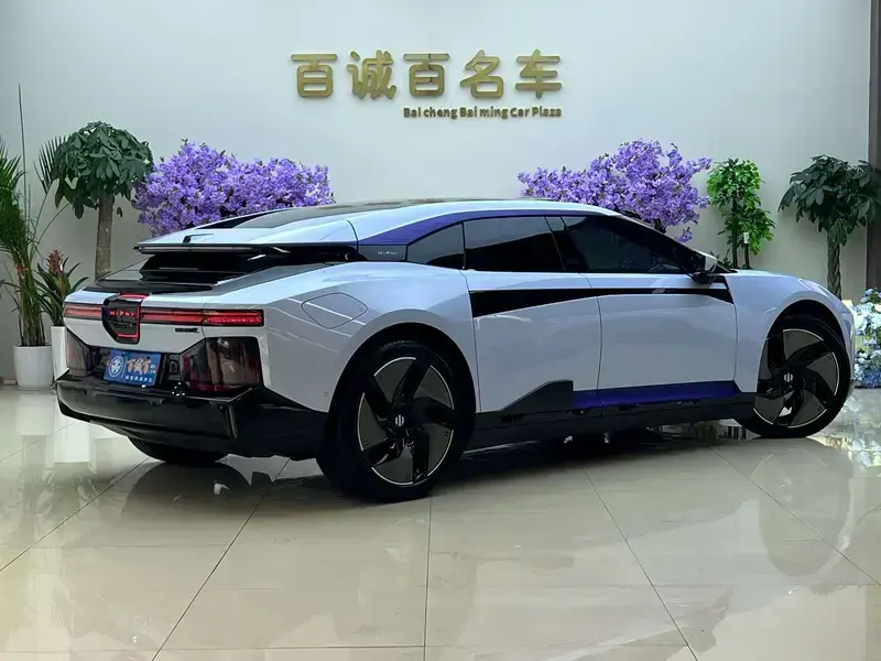 2023 HiPhi Z с пробегом 7 000 км