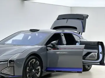 2023 HiPhi Z с пробегом 16 000 км