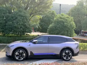 2023 HiPhi Y с пробегом 35 500 км