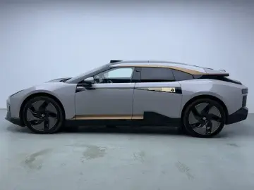 2023 HiPhi Z с пробегом 7 300 км