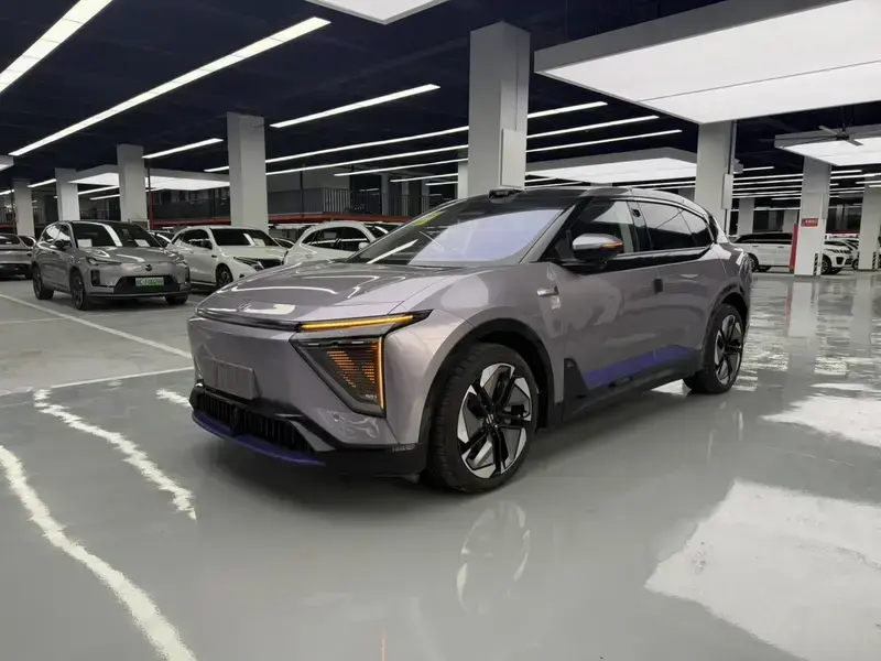 2023 HiPhi Y с пробегом 500 км