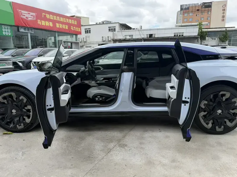 2023 HiPhi Z с пробегом 50 100 км