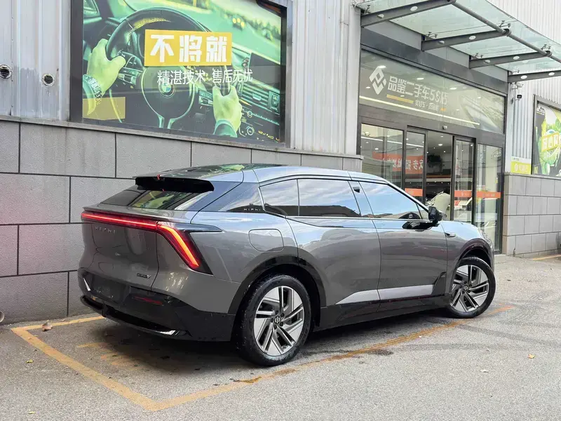 2023 HiPhi Y с пробегом 39 000 км