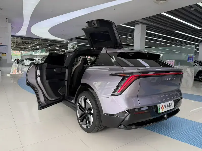 2023 HiPhi Y с пробегом 22 000 км