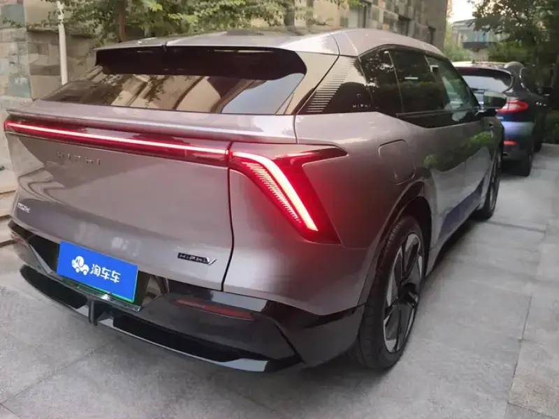 2023 HiPhi Y с пробегом 18 000 км
