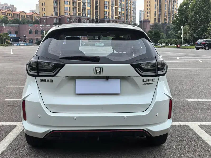 2020 Honda Life с пробегом 27 000 км
