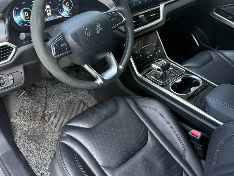 2019 Hongqi E-HS3 с пробегом 311 000 км