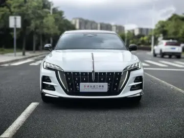 2025 Hongqi H6 с пробегом 1 000 км