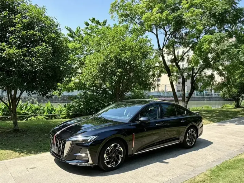 2023 Hongqi H6 с пробегом 13 000 км